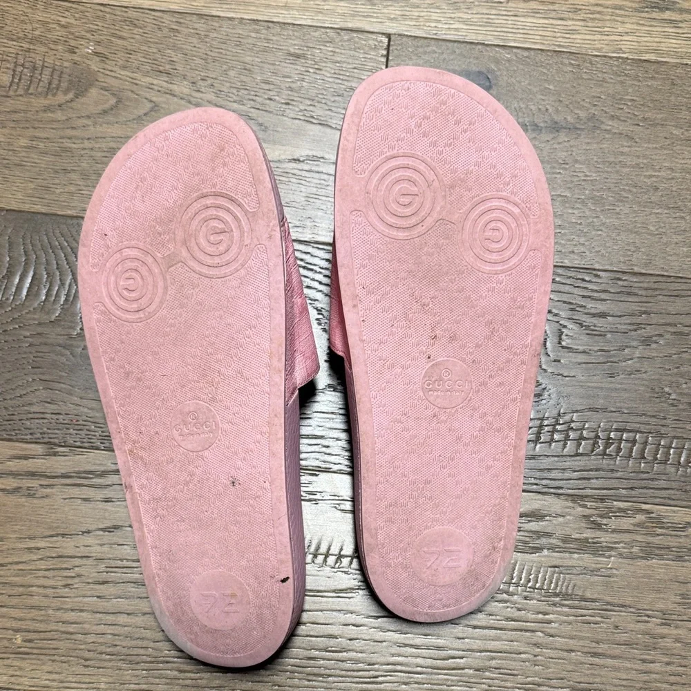 Gucci Light Pink Logo Slide Sandals size 39 - Picture 2 of 4